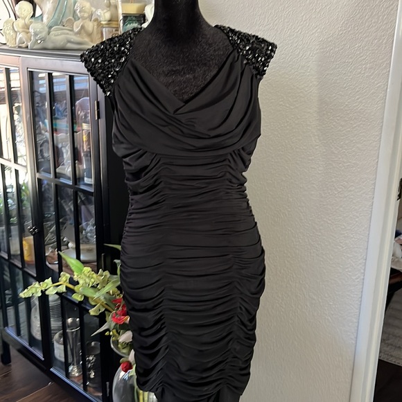 Calvin Klein low-cut ruched dress Calvin Klein size 10 beaded - Picture 2 of 8